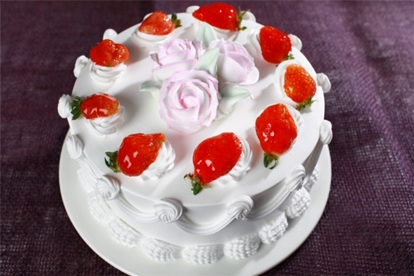 丰盛湾蛋糕草莓