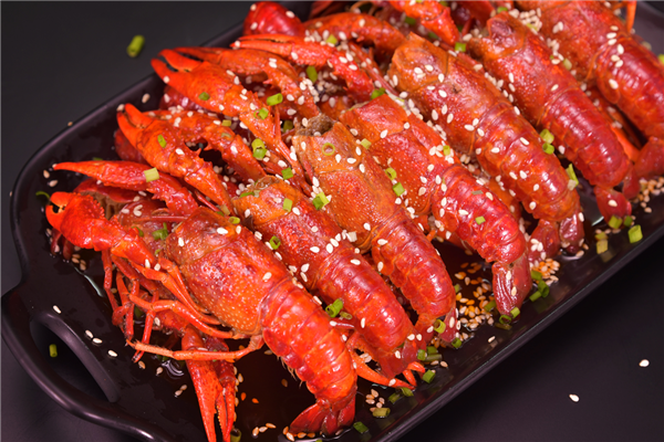 安东龙虾肉质鲜嫩