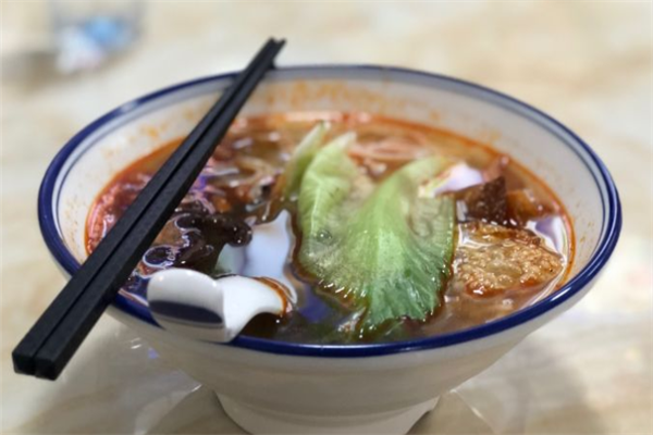 粉宗地道桂林鲜米粉生菜