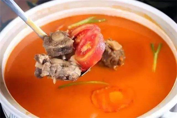 蕃茄述美味汤锅