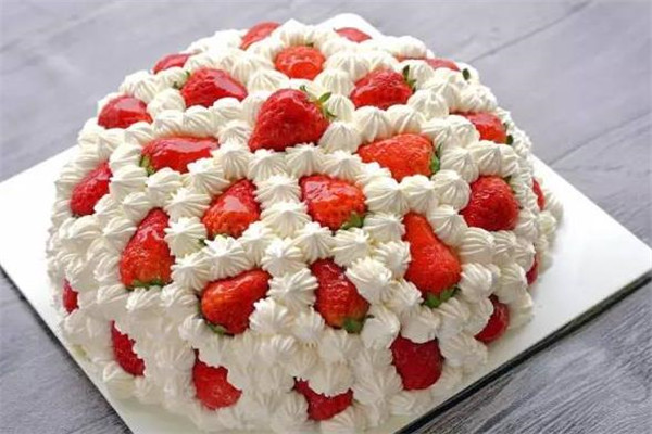 启达蛋糕草莓