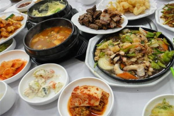 味正源韩餐多种菜