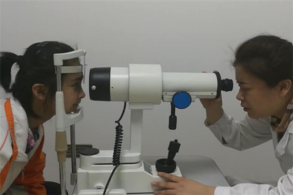 加盟康目视光 开始视力保健的事业