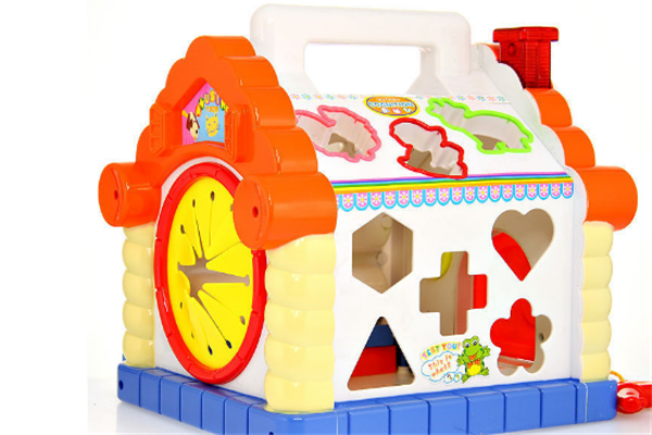康童玩具组装房屋