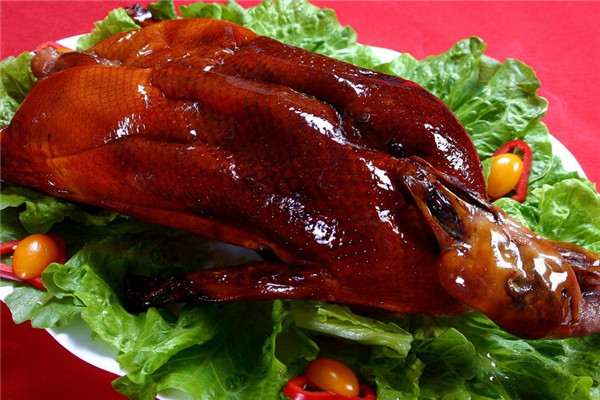 北京烤鸭在市场中热销