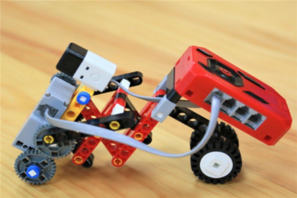 格物机器人教育培养孩子