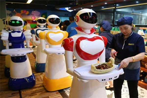 欧德堡机器人餐厅炒菜