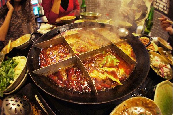 巴山味庄老重庆街市火锅 百种食材 尽享美味