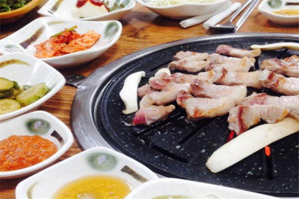 肉加韩国料理烤肉