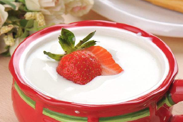 艾优格酸奶屋草莓酸奶