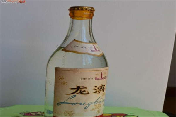 龙滨酒业浓香型白酒