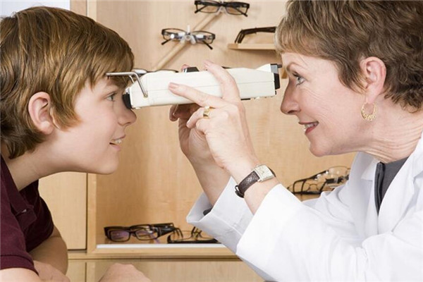 易美视视力保健检测