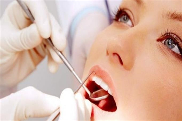 雅典口腔国际型牙科门诊检查