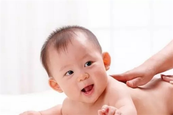  Kangmeng children's massage technology is excellent