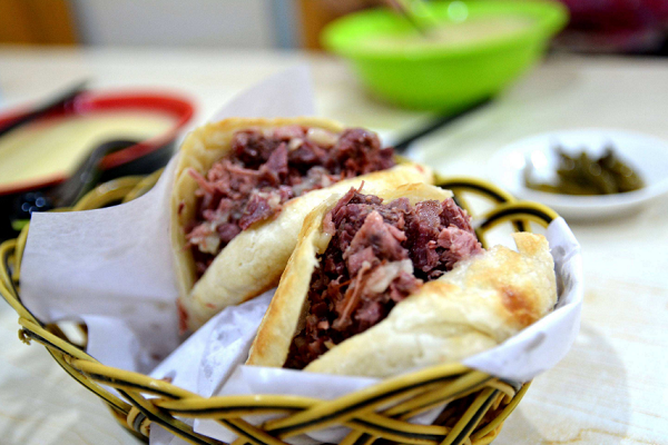 東阿味道驢肉火燒