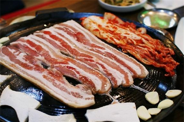 五花村韩式烤肉美味