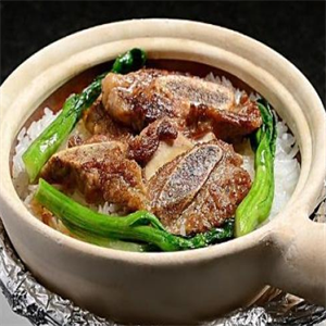 粤湘聚煲仔饭