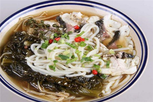 众鑫酸菜鱼米线营养