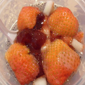 獅頭魚尾草莓酸奶