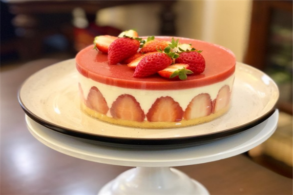 牛奶蛋糕草莓
