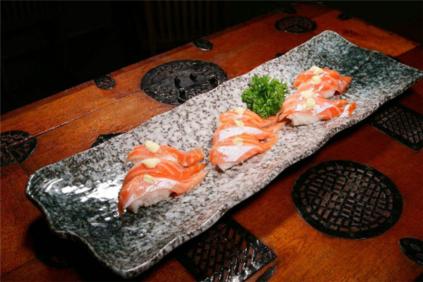 多米粒外带寿司特色