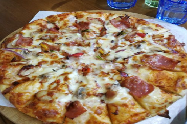 艾米披萨芝士披萨