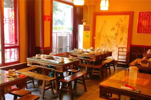 石锅鱼府餐厅