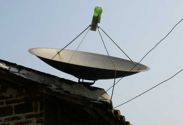 天纳斯电视卫星接收器
