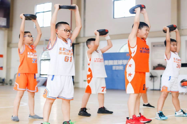 维橙体育培训中心篮球班