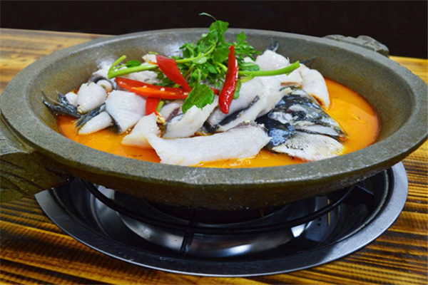 哈尼石锅鱼香菜