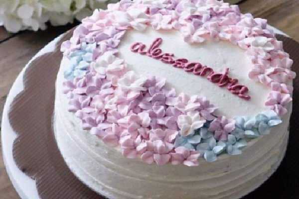 品客蛋糕生日蛋糕