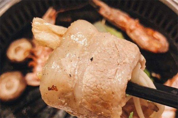八坊牛炭火烤肉烤虾