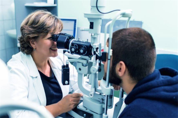 朗视视力保健检测