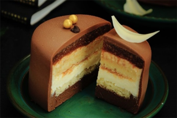 沐芝汐CAKE蛋糕