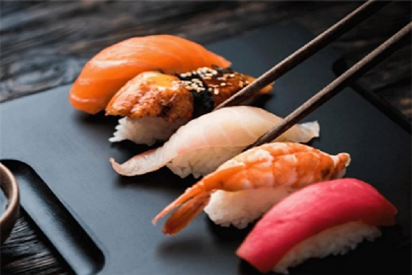 诚屋日本寿司-美味