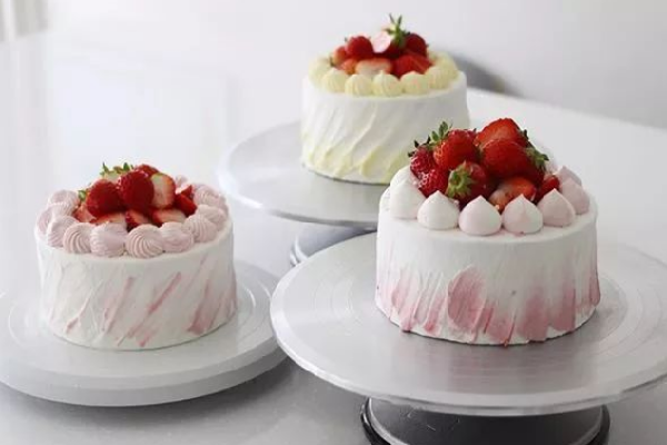 M CAKE蛋糕草莓蛋糕
