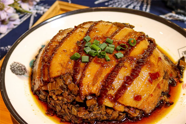 鲍小厨三汁鲍鱼饭快餐梅菜扣肉