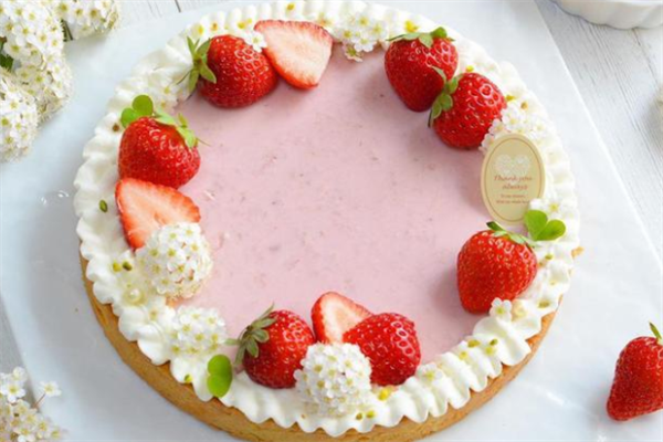 亚都蛋糕草莓