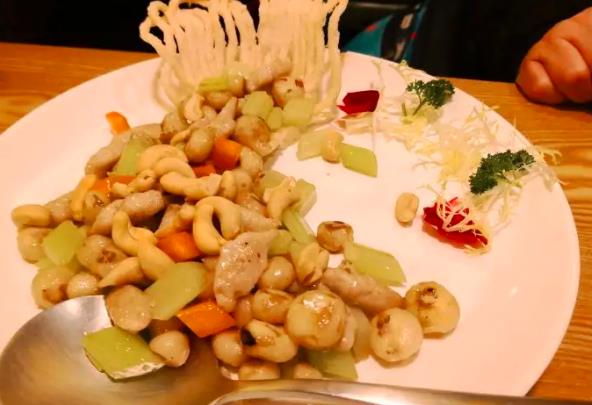 椰林飘香-海南创意融合菜加盟