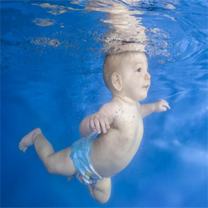  Joined in the baby swimming pool