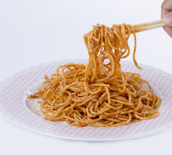  Hot and dry noodles are delicious