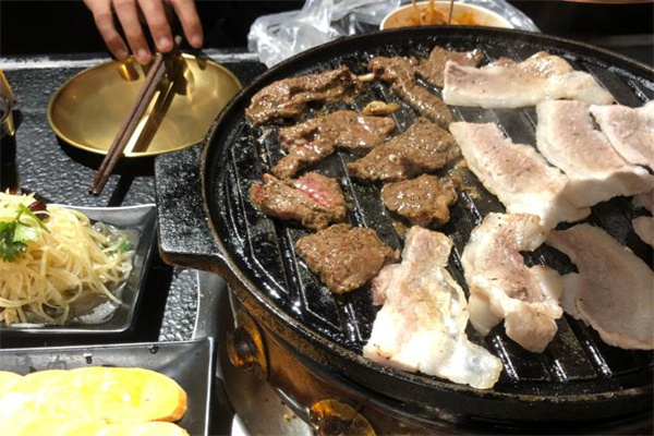 清真烤肉店