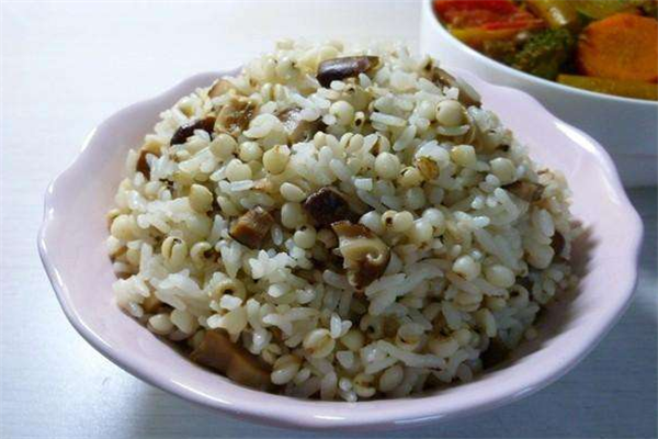 快餐米饭风味