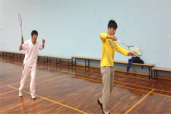  Badminton training organization services