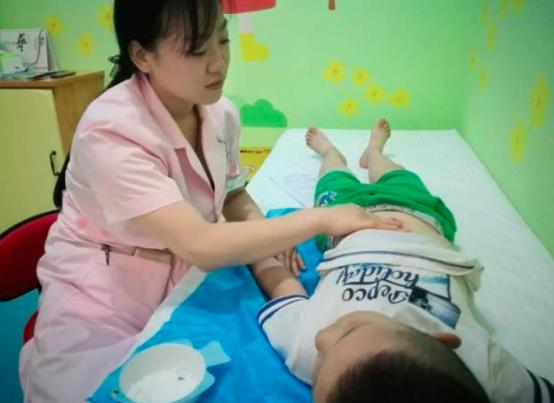  Meng Qipeng Joined in Children Massage