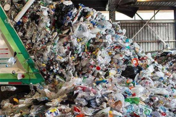 废塑料回收加工厂负责