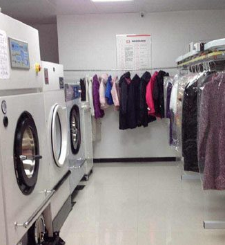  Dry cleaning safety of clothes