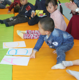 幼兒園親子設(shè)施齊全