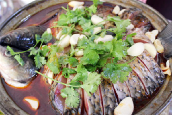 蒜瓣魚(yú)美味