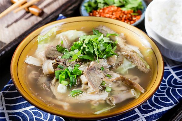 燉湯牛肉美味